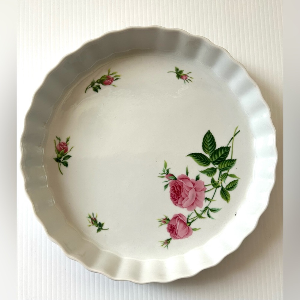Pie Dish ceramic vintage dish scalloped endges pie or quiche dish white floral